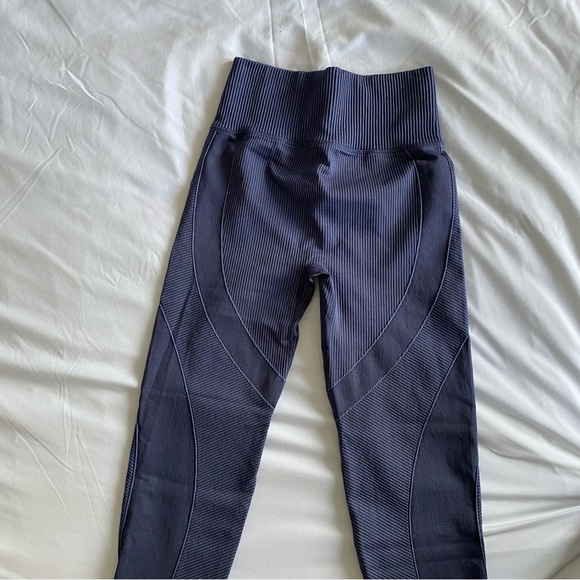 Seamless Quarter Zip Rib-Panelled Top and Pants Set - Picture 11 of 15